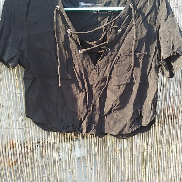Brandy Melville Black V-Neck Crop Top - Women's - S - Picture 4 of 13